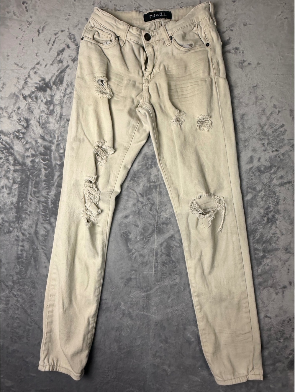 Rue 21 Stacked Skinny Supreme Flex Distressed Jeans Off-White Cream 28x30